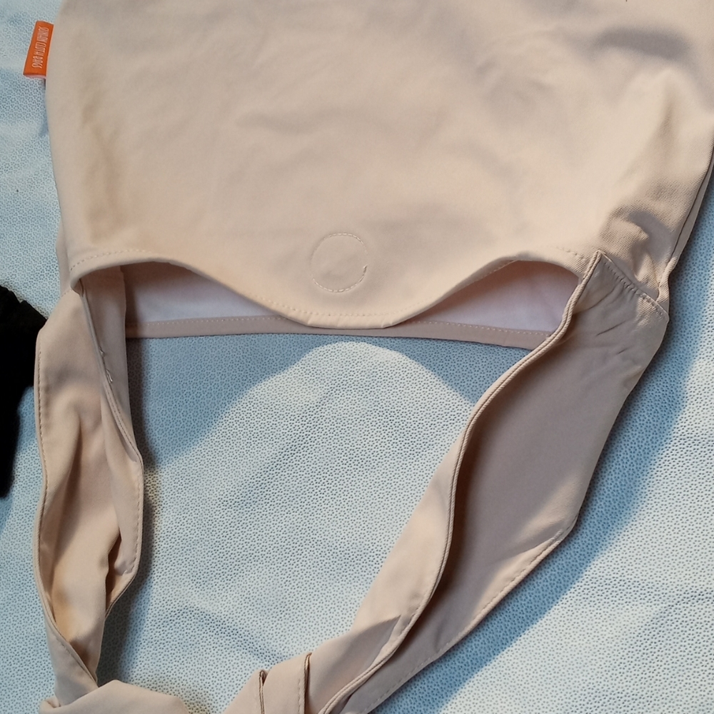 Selling cloth bag.